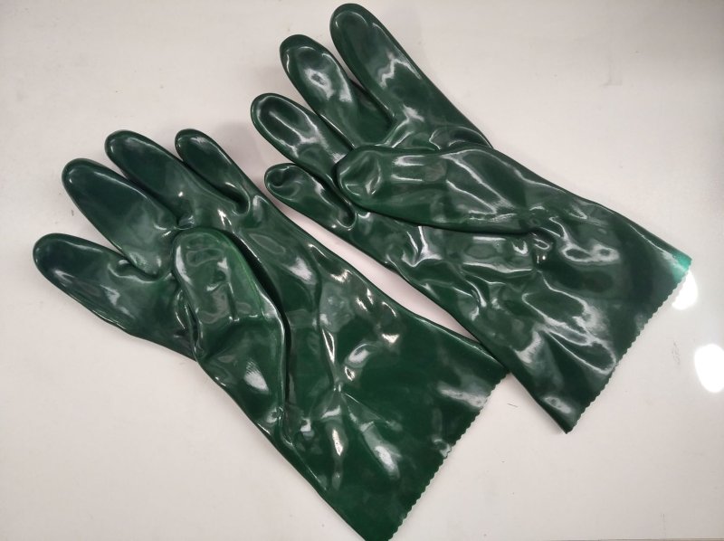 Ochranné gumové rukavice